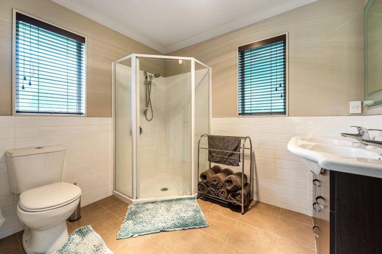 Photo of property in 112d Victoria Avenue, Waiuku, 2123