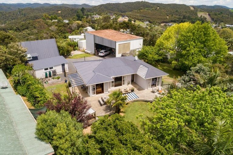 Photo of property in 2 Goffe Drive, Haruru, 0204