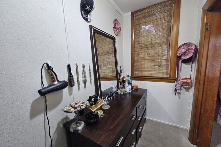 Photo of property in 9 Derby Street, Levin, 5510