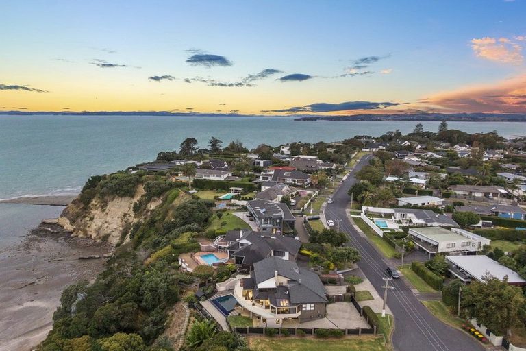 Photo of property in 2/285 Bleakhouse Road, Eastern Beach, Auckland, 2012