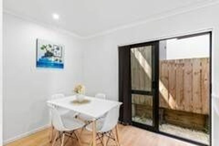 Photo of property in 1 Kendall Court, Wattle Downs, Auckland, 2103