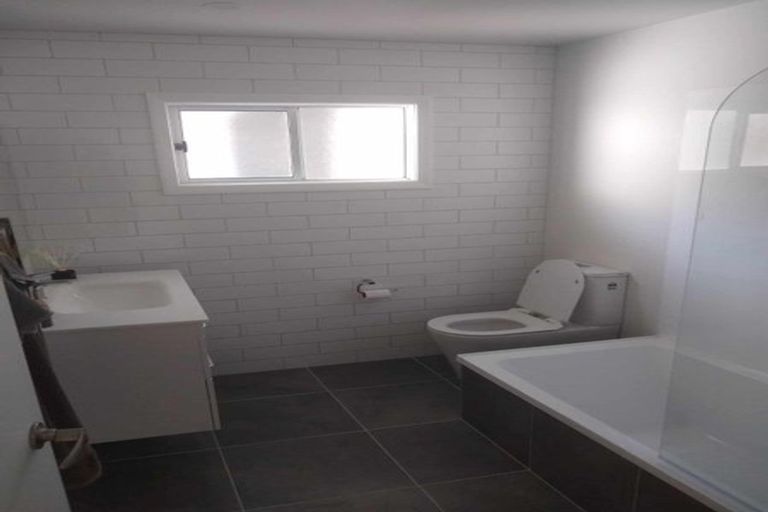 Photo of property in 206 Powderham Street, New Plymouth, 4310