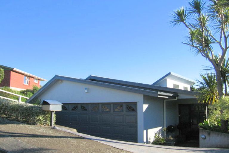 Photo of property in 6 Gurkha Crescent, Khandallah, Wellington, 6035