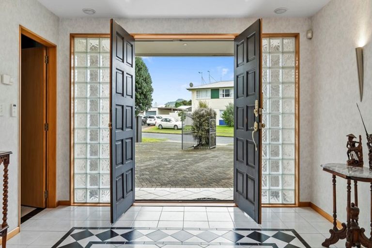 Photo of property in 2 Gordon Road, Mount Maunganui, 3116