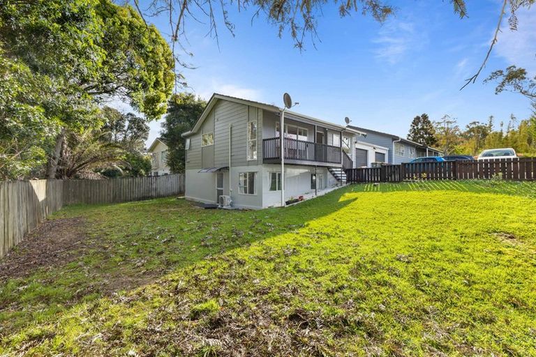 Photo of property in 2/12 Scarlock Avenue, Browns Bay, Auckland, 0630