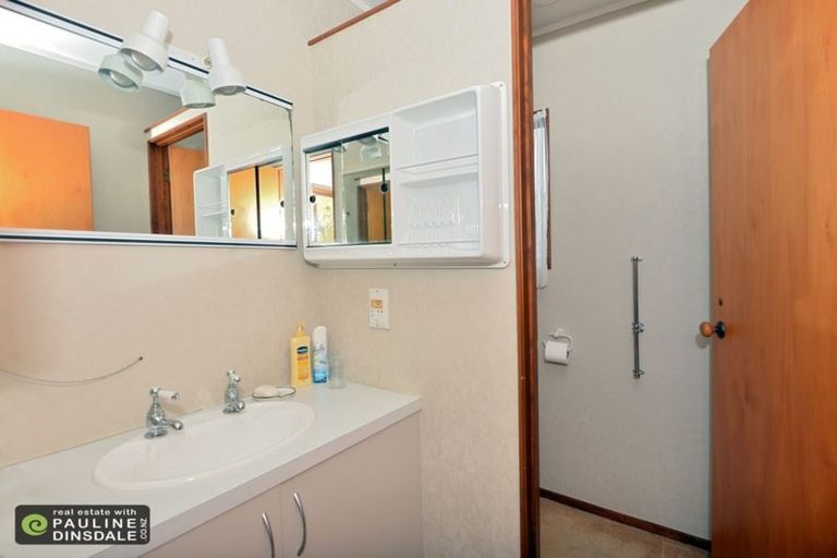 Photo of property in 3 Parahaki Street, Regent, Whangarei, 0112