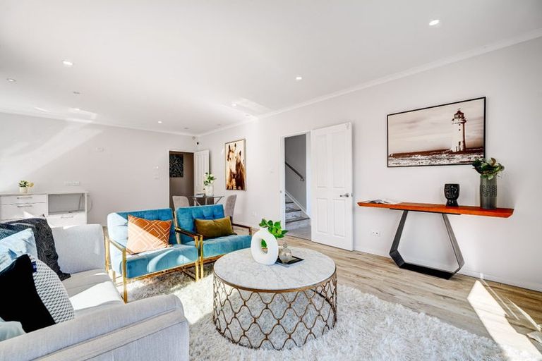 Photo of property in 31 Shibata Rise, Ranui, Auckland, 0612