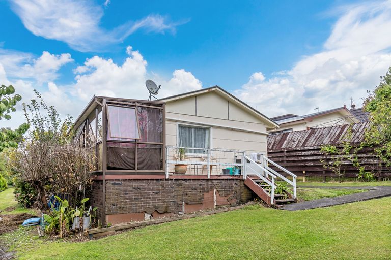 Photo of property in 118 Whangaparaoa Road, Red Beach, 0932