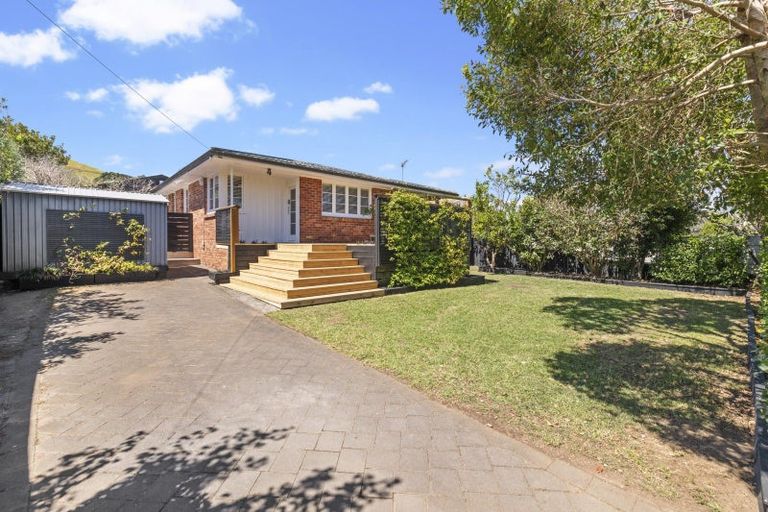 Photo of property in 99 Wallace Road, Mangere Bridge, Auckland, 2022