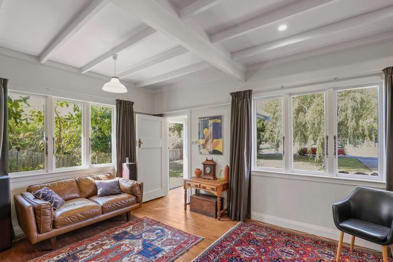 Photo of property in 14 Grey Street, Marton, 4710