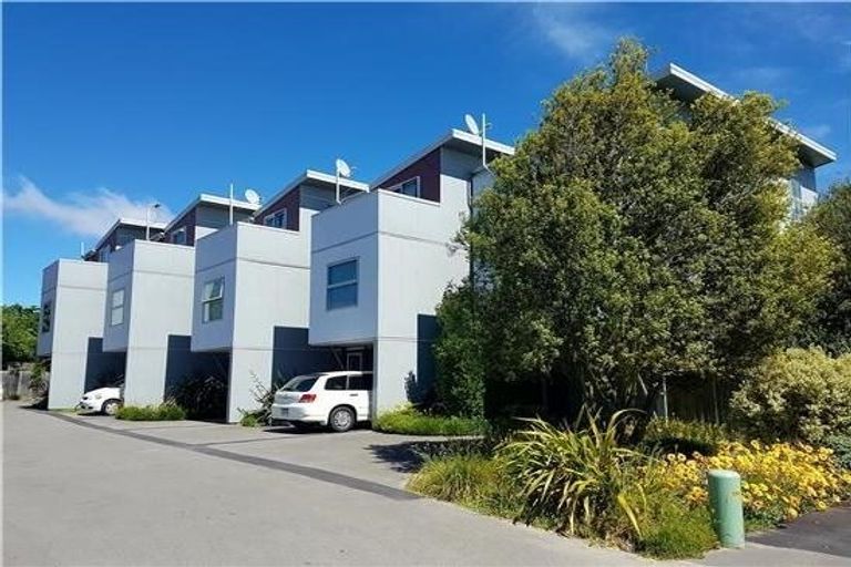 Photo of property in 4/62 Burke Street, Addington, Christchurch, 8024