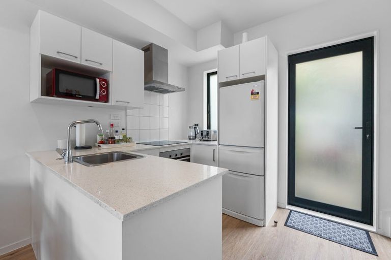 Photo of property in 4/122 Pooks Road, Ranui, Auckland, 0612