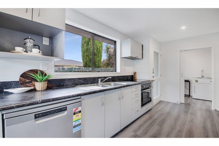 Photo of property in 70 Orrick Crescent, Avondale, Christchurch, 8061