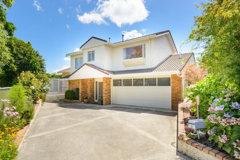 Photo of property in 3 The Glen, Hokowhitu, Palmerston North, 4410