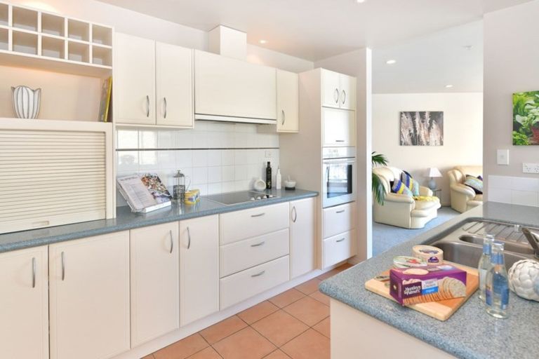 Photo of property in 29 Waterside Crescent, Gulf Harbour, Whangaparaoa, 0930