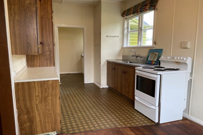 Photo of property in 42 Percy Avenue, Stratford, 4332