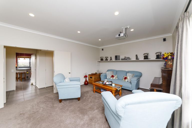 Photo of property in 172 Kelvin Grove Road, Kelvin Grove, Palmerston North, 4414