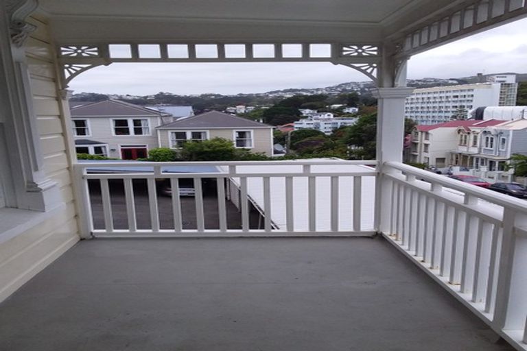 Photo of property in 253 The Terrace, Te Aro, Wellington, 6011