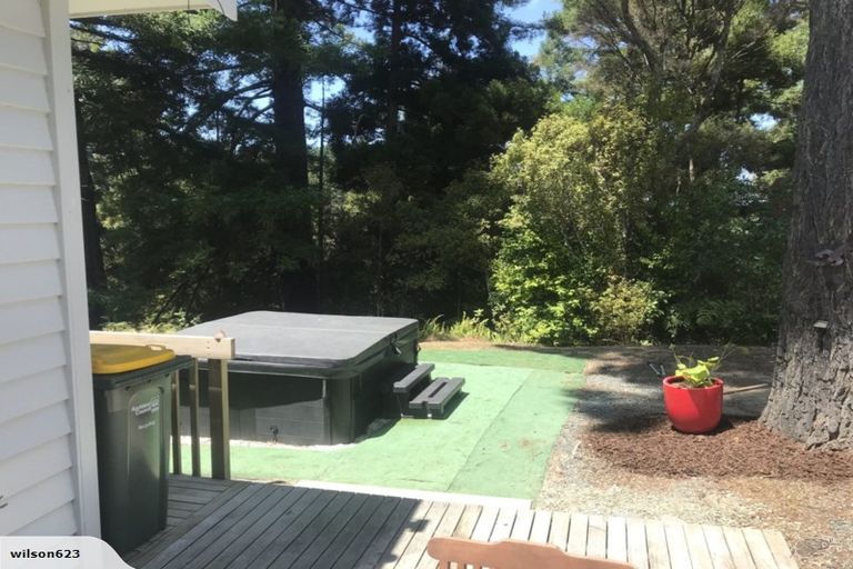 Photo of property in 202 Wade River Road, Wade Heads, Whangaparaoa, 0932