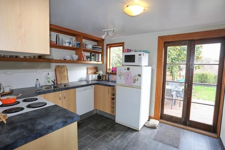 Photo of property in 17 Cranford Street, St Albans, Christchurch, 8014