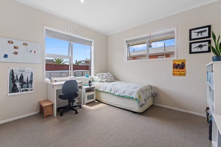 Photo of property in 13a Marina Road, Torbay, Auckland, 0630