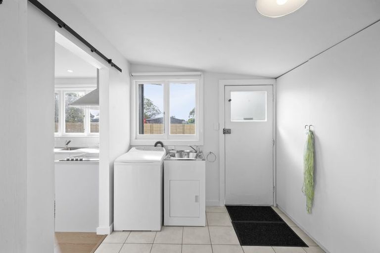 Photo of property in 30 Grierson Avenue, Amberley, 7481