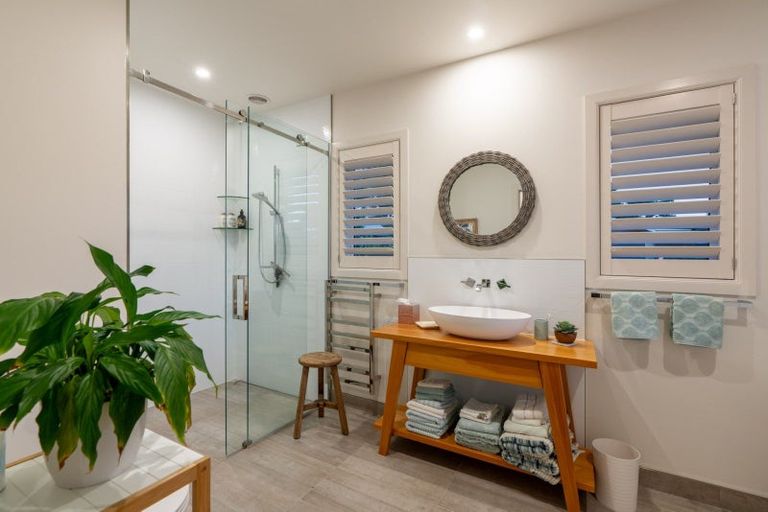 Photo of property in 33 Lee Road, Burbush, Hamilton, 3289