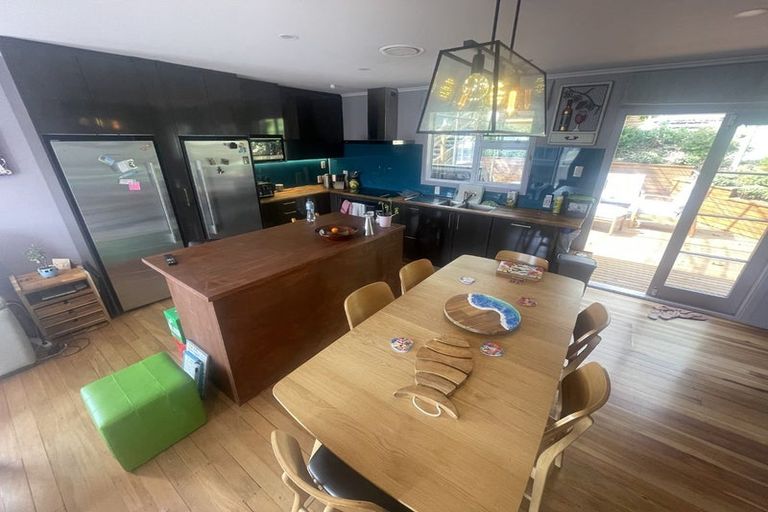 Photo of property in 118 Dimock Street, Titahi Bay, Porirua, 5022