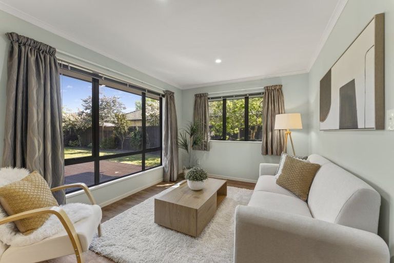 Photo of property in 16 Bottle Lake Drive, Parklands, Christchurch, 8083