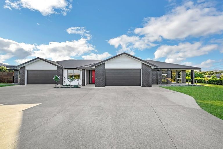 Photo of property in 54 Te Ara Aukati Terrace, Pokeno, 2471