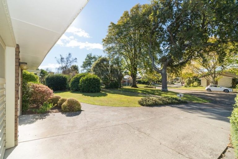 Photo of property in 5 Carbine Court, Awapuni, Palmerston North, 4412