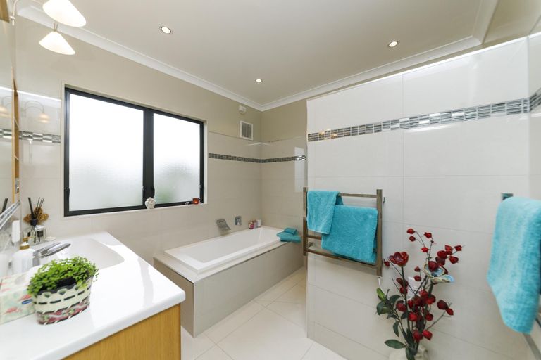 Photo of property in 172 Kelvin Grove Road, Kelvin Grove, Palmerston North, 4414