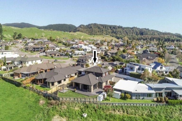 Photo of property in 27 Devoy Drive, Owhata, Rotorua, 3010