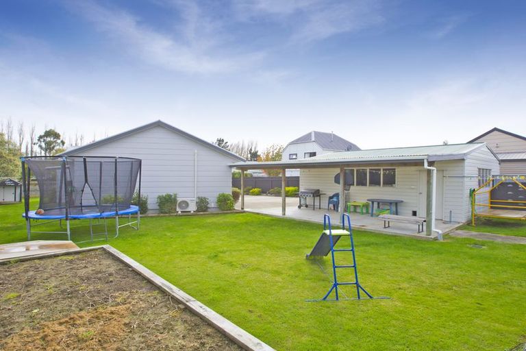 Photo of property in 19 Newton Place, Westbrook, Palmerston North, 4412