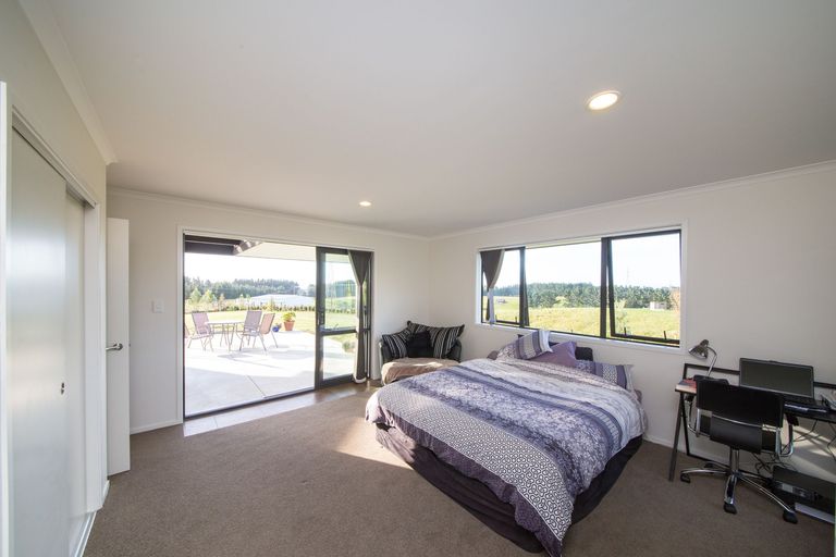 Photo of property in 219 Kahuterawa Road, Linton, Palmerston North, 4472
