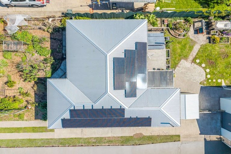 Photo of property in 15 Rimu Street, Edgecumbe, 3120