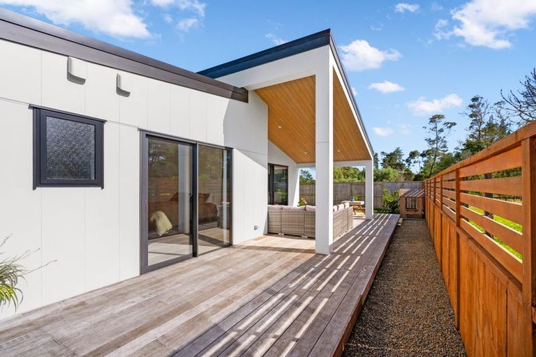 Photo of property in 71 Tamure Place, Ruakaka, 0116