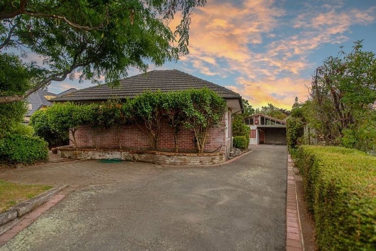 Photo of property in 14 Montana Avenue, Ilam, Christchurch, 8041