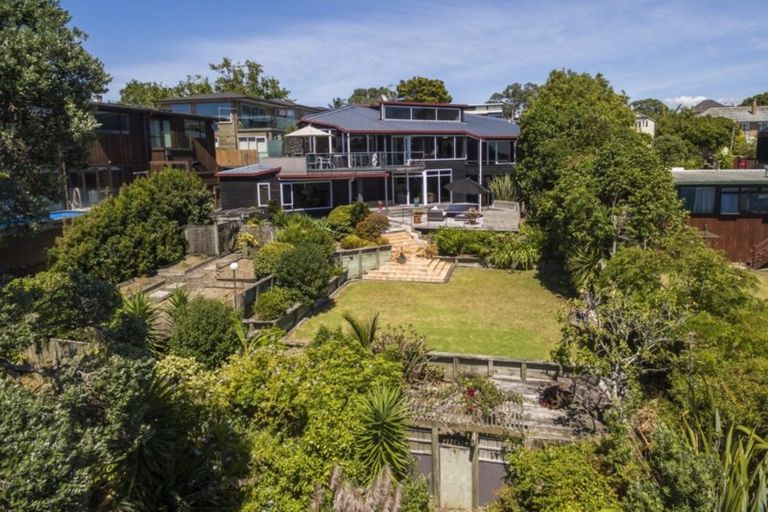 Photo of property in 7 Bournemouth Terrace, Murrays Bay, Auckland, 0630