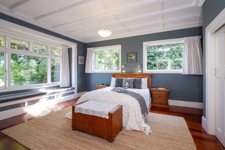 Photo of property in 15 Terrace Road, Bay View, Napier, 4104