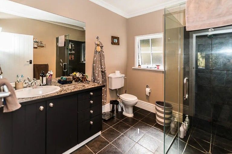 Photo of property in 5 Fishermans Lane, Mount Creighton, Queenstown, 9371