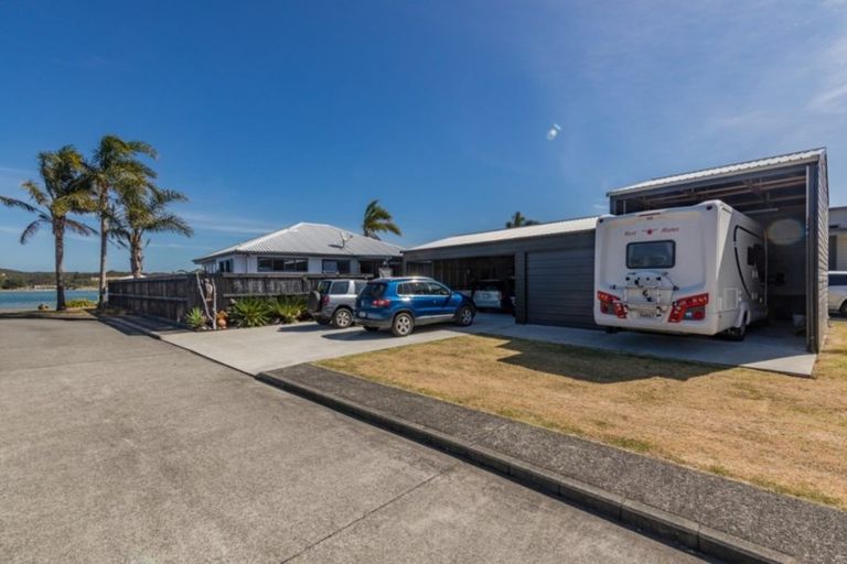 Photo of property in 17 Papaka Road, Ngunguru, Whangarei, 0173