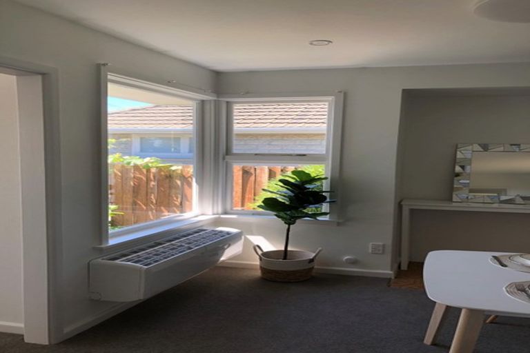 Photo of property in 53 Greendale Avenue, Avonhead, Christchurch, 8042