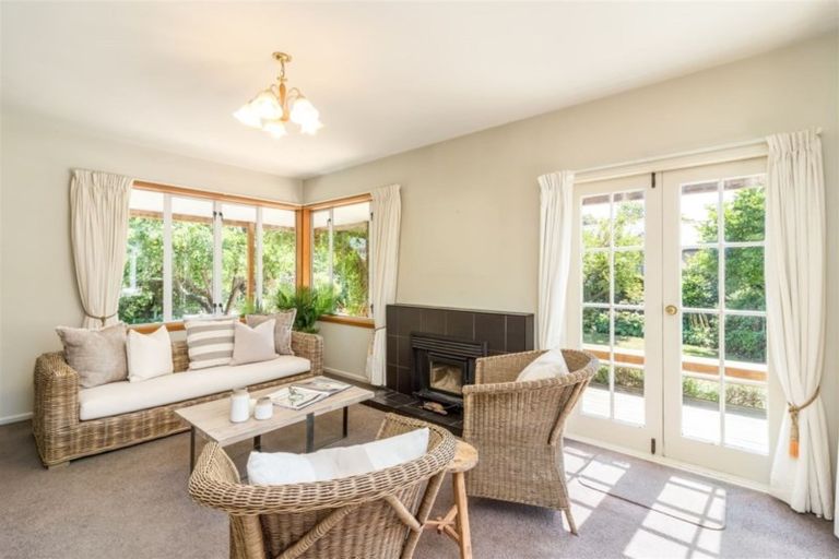 Photo of property in 6 Thornycroft Street, Fendalton, Christchurch, 8052