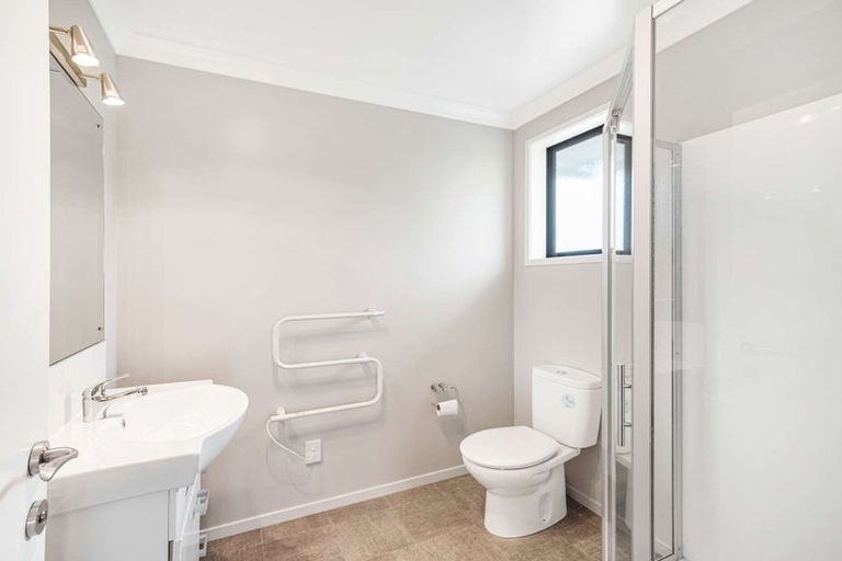 Photo of property in 667 Pahi Road, Pahi, Paparoa, 0571