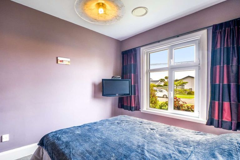 Photo of property in 15 Cleveland Street, Edgeware, Christchurch, 8013