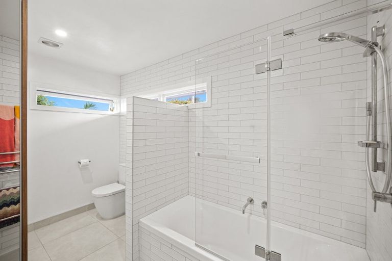 Photo of property in 4 Humariri Street, Point Chevalier, Auckland, 1022