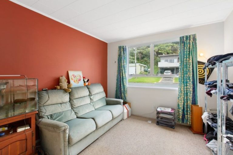 Photo of property in 14 Harbour View Road, Omokoroa, 3114