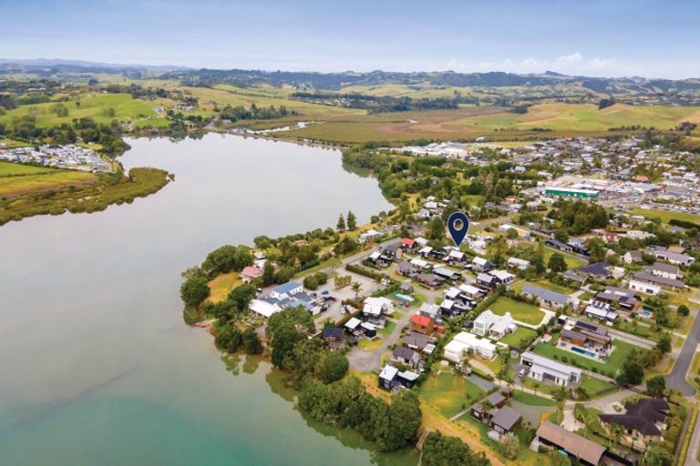 Photo of property in 9 Citrus Place, Mangawhai, 0505