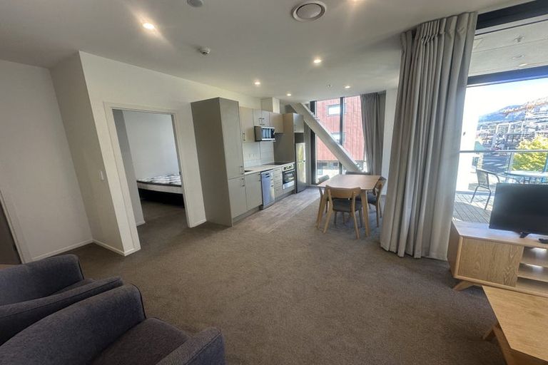 Photo of property in Wyndham Gardens Apartments, 30 Red Oaks Drive, Frankton, Queenstown, 9300